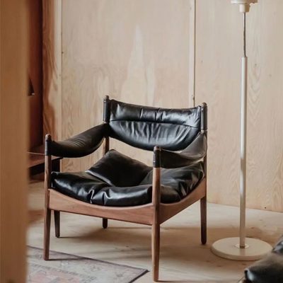 Guangfa Chair view 1